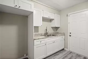 4701 Flat Shoals Rd, Union City, GA 30291 - Photo 4