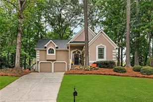 3607 Broken Arrow Dr, Woodstock, GA 30189 - Photo 2