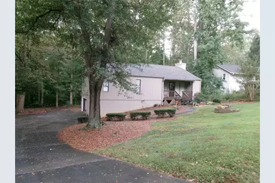 2735 Wendy Lane, Marietta, GA 30062 - Photo 2