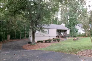 2735 Wendy Ln, Marietta, GA 30062 - Photo 1