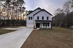 135 Eleanor Dr, Covington, GA 30016 - Photo 2