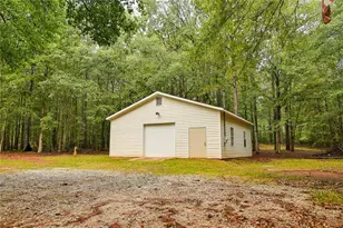 1051 Longwood Dr, Madison, GA 30650 - Photo 8