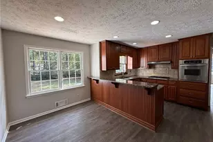 5062 Bridgeport Ln, Peachtree Corners, GA 30092 - Photo 12