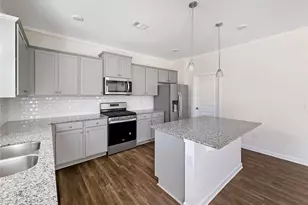 6869 Lake Overlook Ln, Flowery Branch, GA 30542 - Photo 12