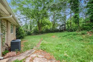 3367 Misty Valley Rd, Decatur, GA 30032 - Photo 12