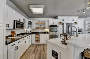 627 Rock Springs Rd, Lawrenceville, GA 30043 - Photo 4