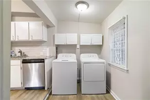 154 Lawton St SW, Atlanta, GA 30314 - Photo 12