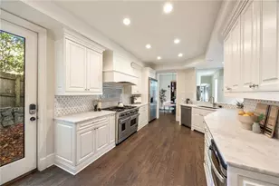 3511 Roxboro Rd NE, Atlanta, GA 30326 - Photo 30