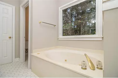 1463 Crescent Walk, Decatur, GA 30033 - Photo 6