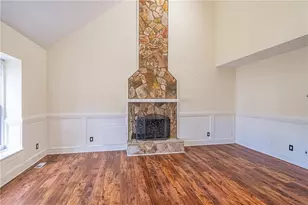 3142 Brooks Dr, Snellville, GA 30078 - Photo 4