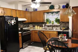 2285 Cherokee Valley Cir, Lithonia, GA 30058 - Photo 2