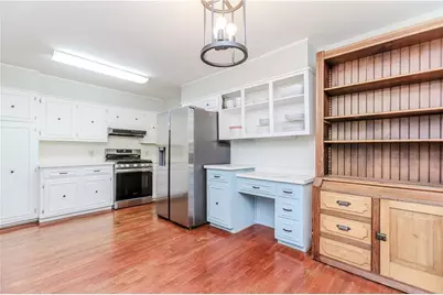 5352 Waterford Drive, Dunwoody, GA 30338 - Photo 8