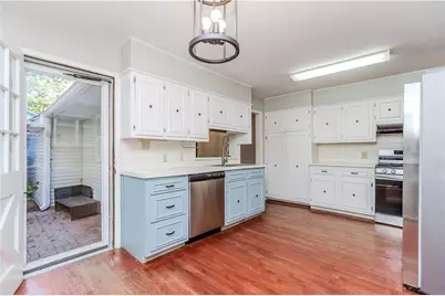 5352 Waterford Drive, Dunwoody, GA 30338 - Photo 10