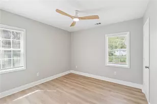 1431 Lorenzo Dr SW, Atlanta, GA 30310 - Photo 14