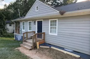 1431 Lorenzo Dr SW, Atlanta, GA 30310 - Photo 2