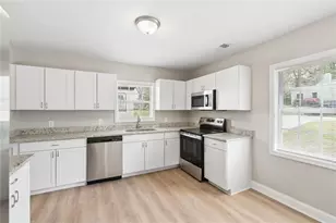 1431 Lorenzo Dr SW, Atlanta, GA 30310 - Photo 6