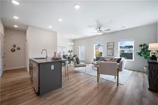 9396 Maple Grv Ln, Jonesboro, GA 30238 - Photo 6