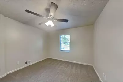 4027 Evelyn Drive, Powder Springs, GA 30127 - Photo 12