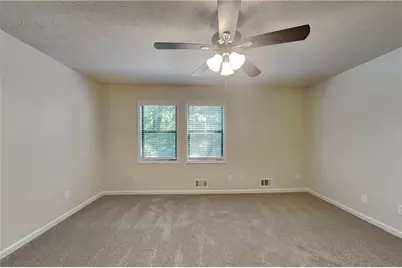 4027 Evelyn Drive, Powder Springs, GA 30127 - Photo 10