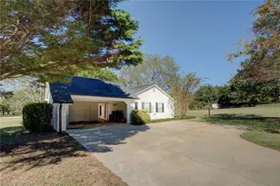 318 Cedar Creek Rd, Jackson, GA 30233 - Photo 34