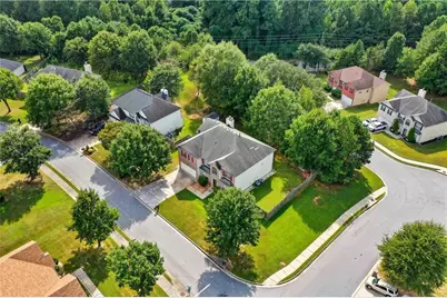 101 Quivas Court SW, Atlanta, GA 30331 - Photo 6