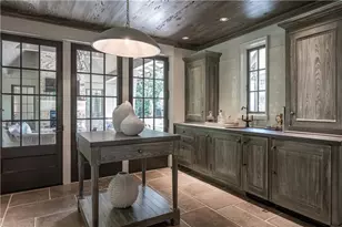 2979 Ridgewood Rd NW, Atlanta, GA 30327 - Photo 14