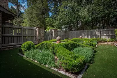 2979 Ridgewood Road NW, Atlanta, GA 30327 - Photo 40