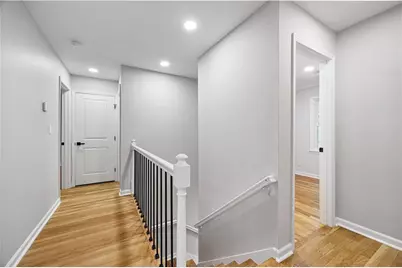 380 Thornwood Drive, Atlanta, GA 30328 - Photo 22