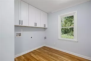 380 Thornwood Dr, Atlanta, GA 30328 - Photo 28