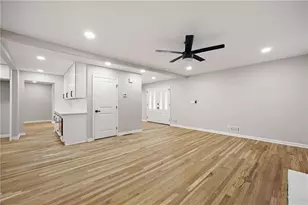 380 Thornwood Dr, Atlanta, GA 30328 - Photo 6