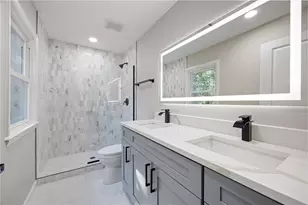380 Thornwood Dr, Atlanta, GA 30328 - Photo 20