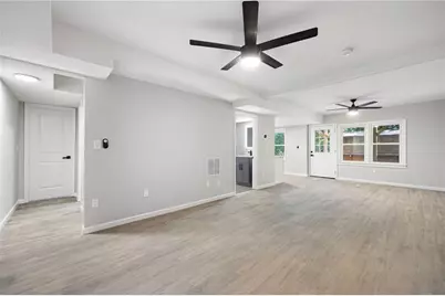 380 Thornwood Drive, Atlanta, GA 30328 - Photo 32