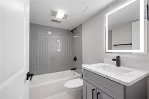 380 Thornwood Dr, Atlanta, GA 30328 - Photo 28