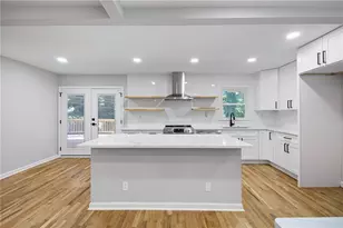 380 Thornwood Dr, Atlanta, GA 30328 - Photo 8