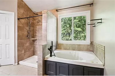 925 Dogwood Park Drive, Lawrenceville, GA 30046 - Photo 16