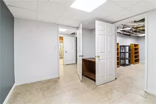 925 Dogwood Park Dr, Lawrenceville, GA 30046 - Photo 26