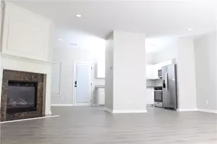 5630 Lawley Dr, Alpharetta, GA 30022 - Photo 4