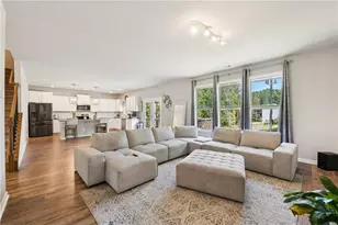 131 Pinehurst Dr, Winder, GA 30680 - Photo 6