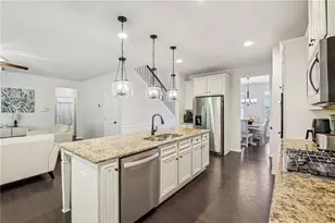 565 Lance View Ln, Lawrenceville, GA 30045 - Photo 8