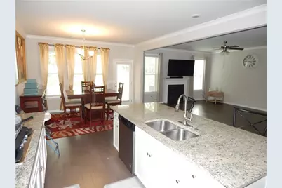 300 Calebee Avenue, Senoia, GA 30276 - Photo 6