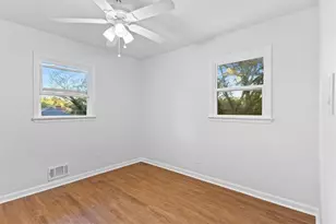 864 Oak St, Atlanta, GA 30318 - Photo 12