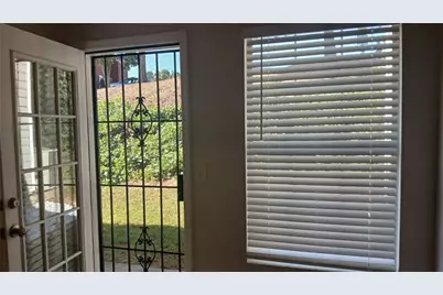 5677 Wind Gate Lane, Lithonia, GA 30058 - Photo 4