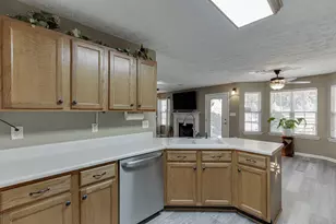 4693 Devencrest Ln, Buford, GA 30519 - Photo 14