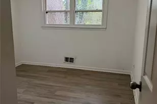 8845 Ashwood Dr, Riverdale, GA 30274 - Photo 8