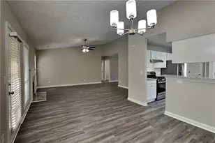 121 Clarion Rd, Lawrenceville, GA 30043 - Photo 6