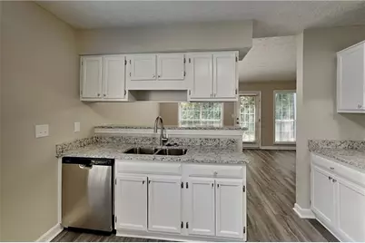 121 Clarion Road, Lawrenceville, GA 30043 - Photo 4