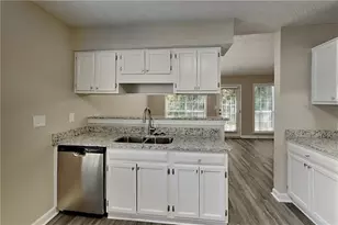 121 Clarion Rd, Lawrenceville, GA 30043 - Photo 4