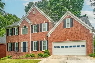 1485 Oglethorpe Run Ln, Suwanee, GA 30024 - Photo 2