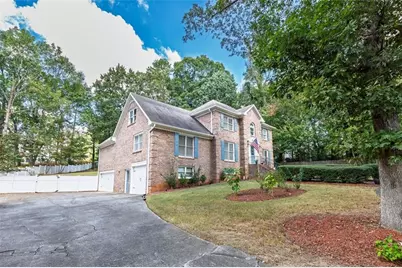 210 Hanarry Drive, Lawrenceville, GA 30046 - Photo 4