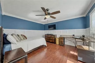 210 Hanarry Dr, Lawrenceville, GA 30046 - Photo 10